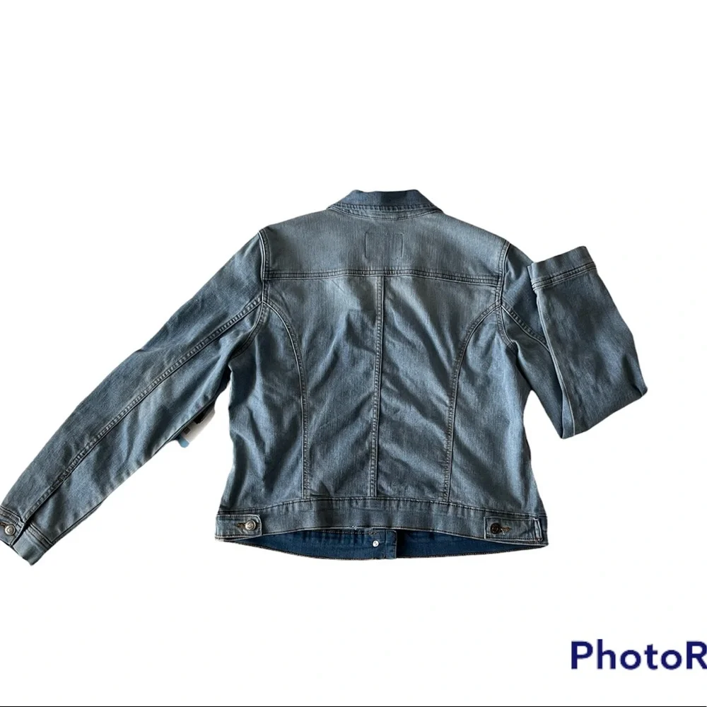 Women’s Denim Jacket Size Large BNWT - Picture 5 of 11